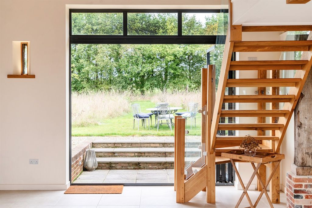 Additional image 5 of 4 bed barn conversion to rentSlatey Barn Langford Farm, Chilgrove Road, Lavant, Chichester, West Sussex PO18