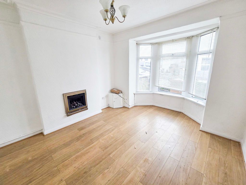 Additional image 2 of 3 bed terraced house to rentBroomfield Street, Caerphilly CF83