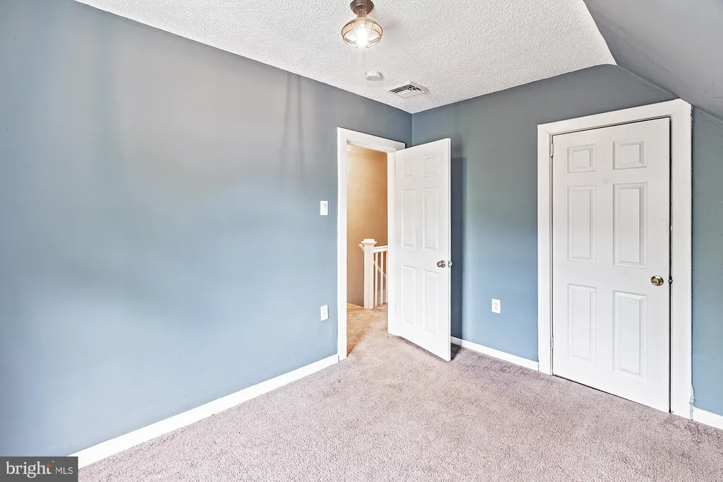 Additional image 8 of 237 Ridge Road, Claymont, DE 19703