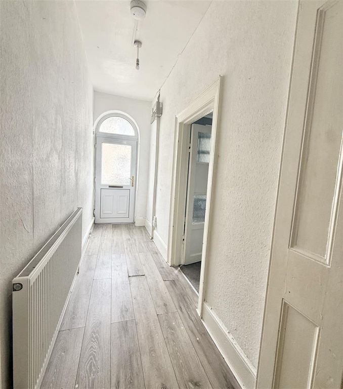 Additional image 2 of 3 bed property to rentLaws Street, Pembroke Dock SA72