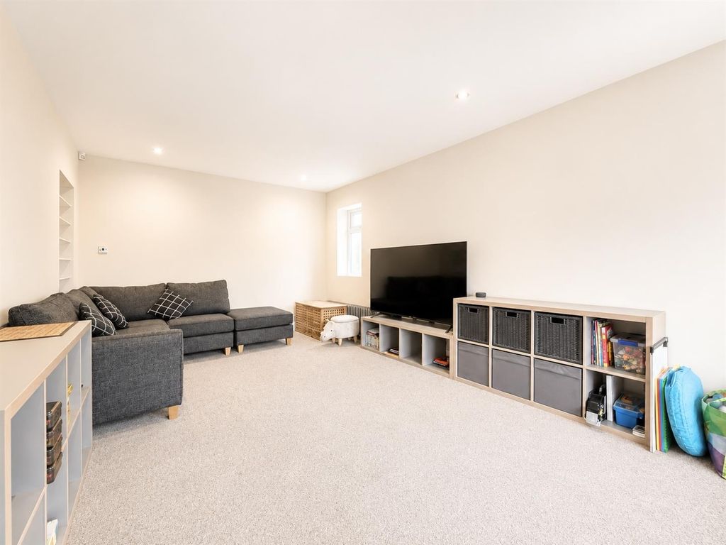 Additional image 3 of 4 bed detached house for saleWoodhouse Lane, Sale M33