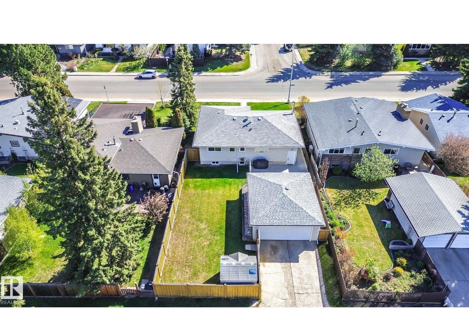 Additional image 8 of 3748 117 Street NW, Edmonton, AB, T6J1S7
