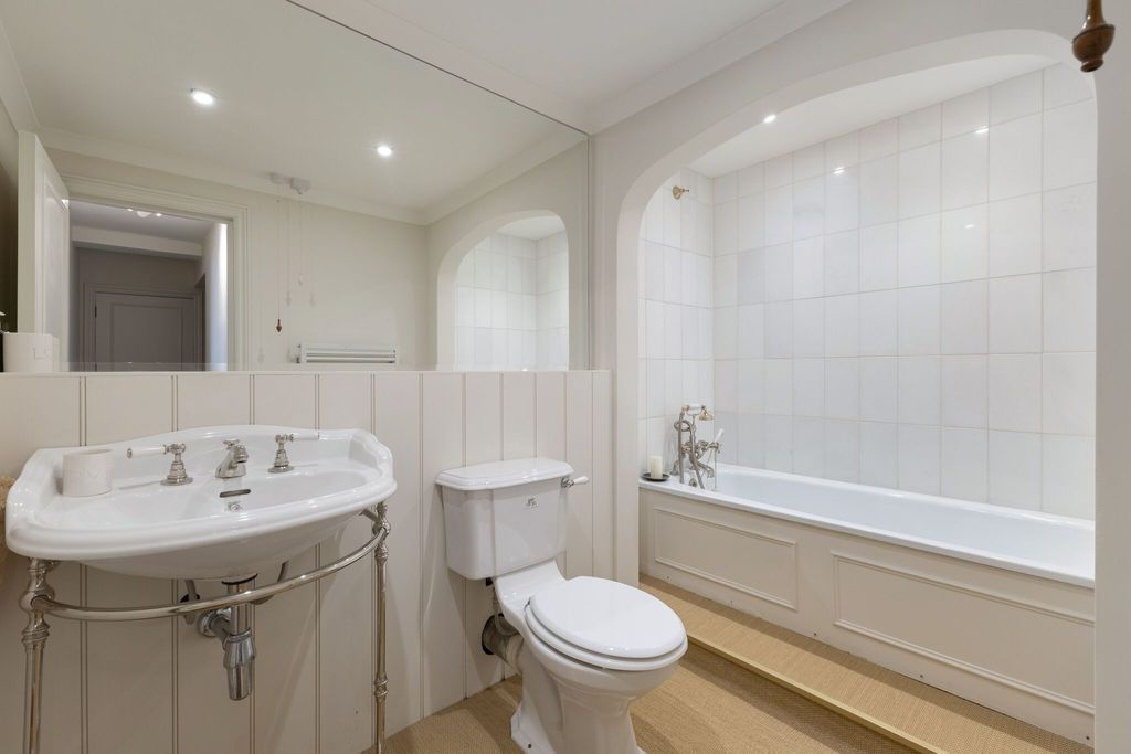 Additional image 8 of 3 bed flat to rentFlat 1, 8 Marlborough Buildings, Bath BA1