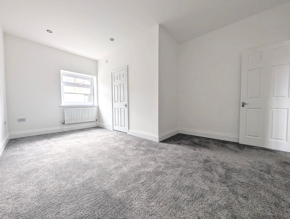 Additional image 10 of 4 bed property to rentEleanor Street, Tonypandy CF40