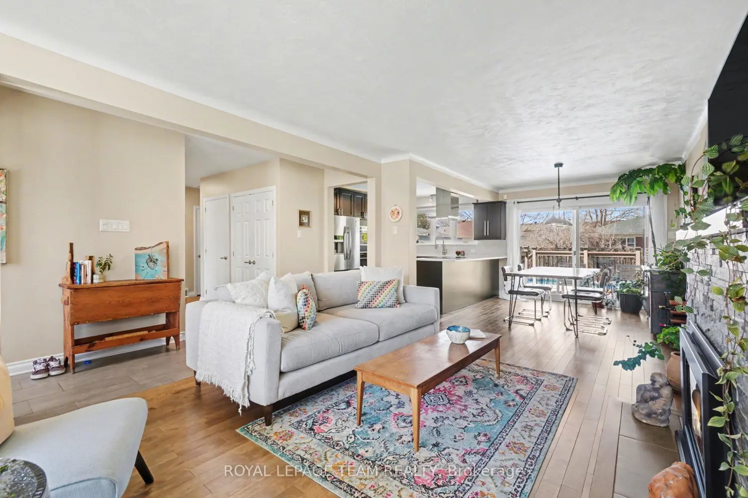2149 Dublin Avenue photo 2