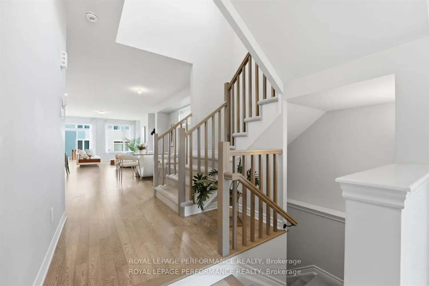 162 Lumen Place photo 4