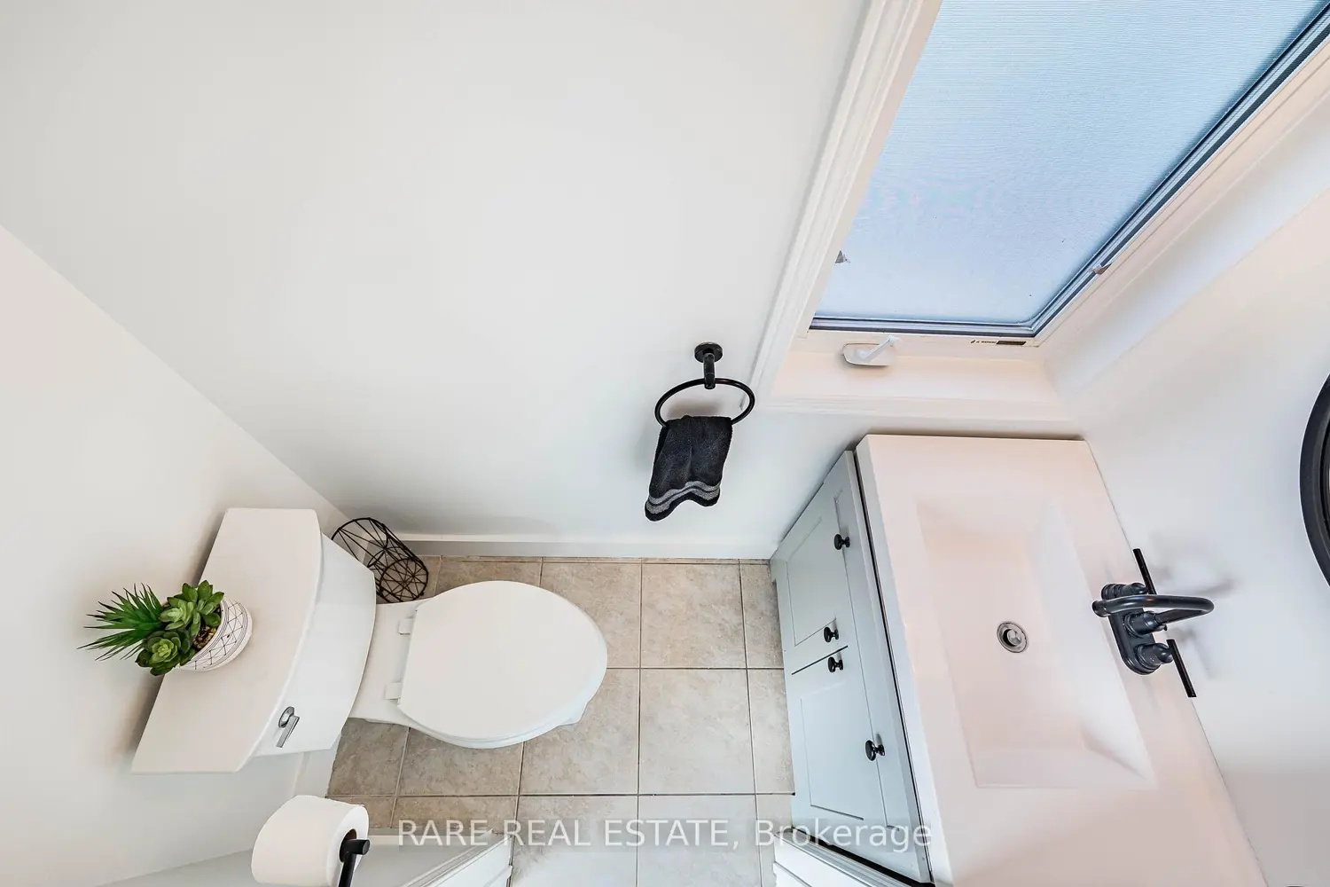 Additional image 20 of 60 Fairwood Circle 28