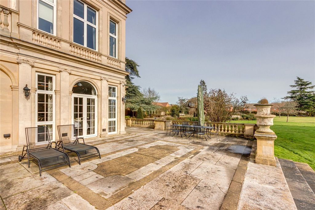 Additional image 25 of 2 bed flat for saleHanstead House, Bricket Wood, St Albans AL2