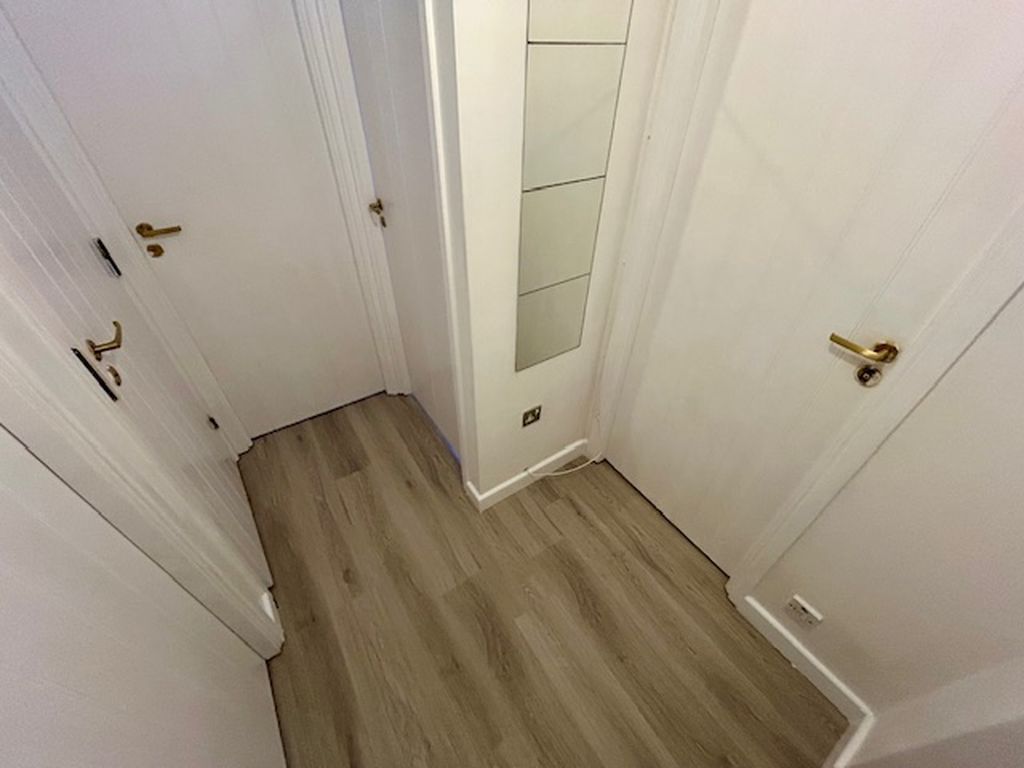 Additional image 7 of 2 bed flat to rent2 Bedroom Flat To Rent, Marlborough Road, Swindon SN3