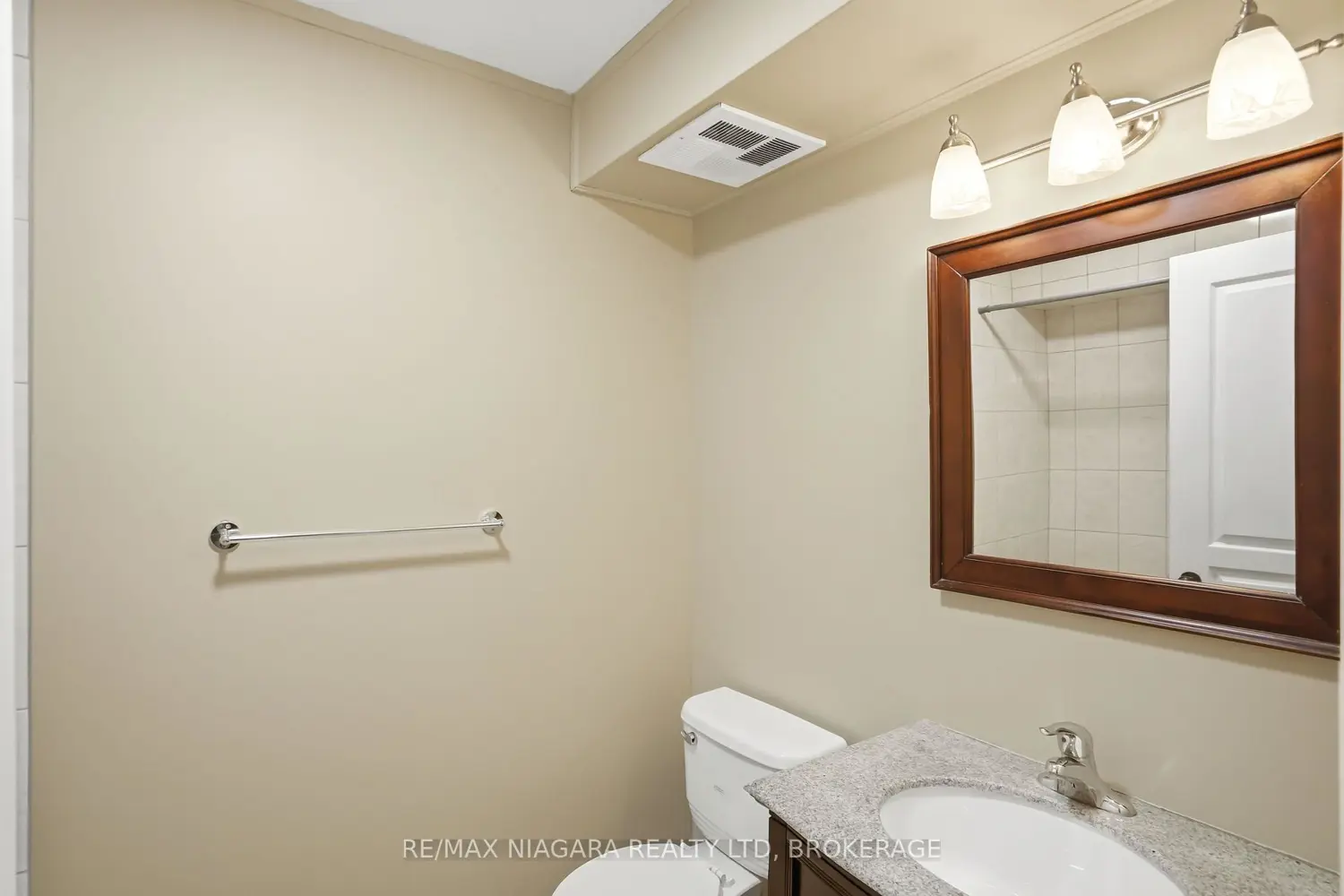 Additional image 7 of 6045 Dunn Street 106