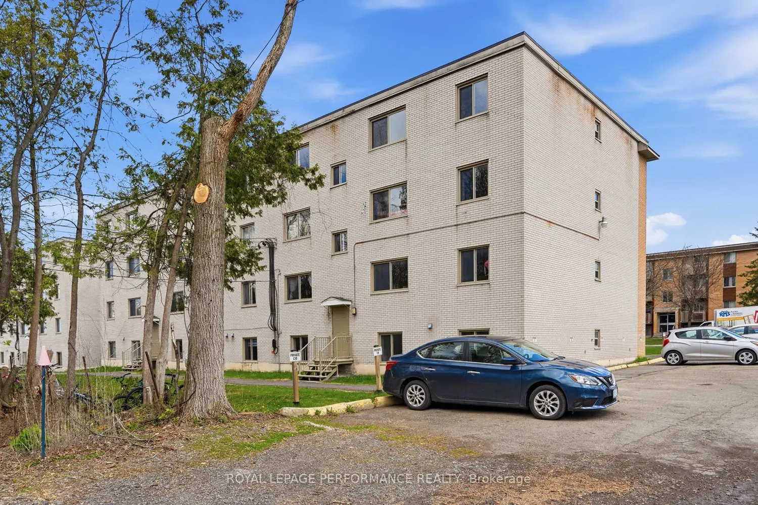 Additional image 7 of 998 Cartier Boulevard 8