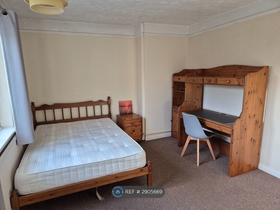 Additional image 5 of 6 bed semi-detached house to rentLaburnum Close, Cambridge CB4