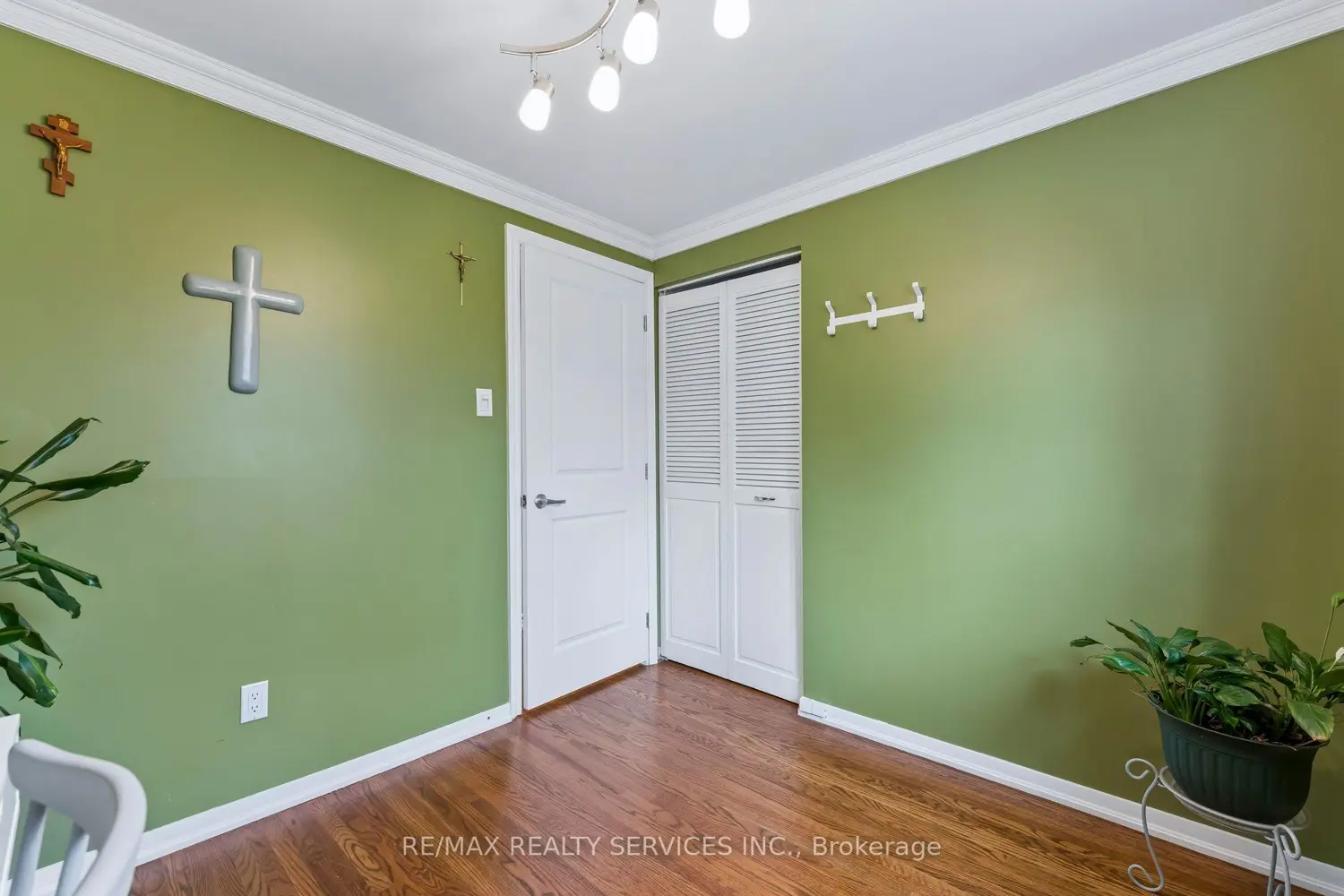 Additional image 16 of 8 Donalda Place