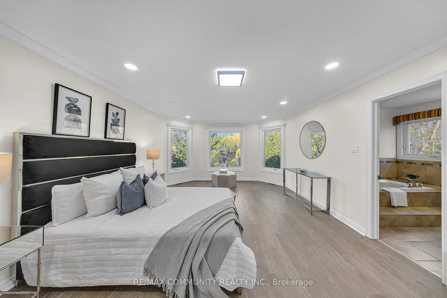 Additional image 15 of 2387 Denvale Drive