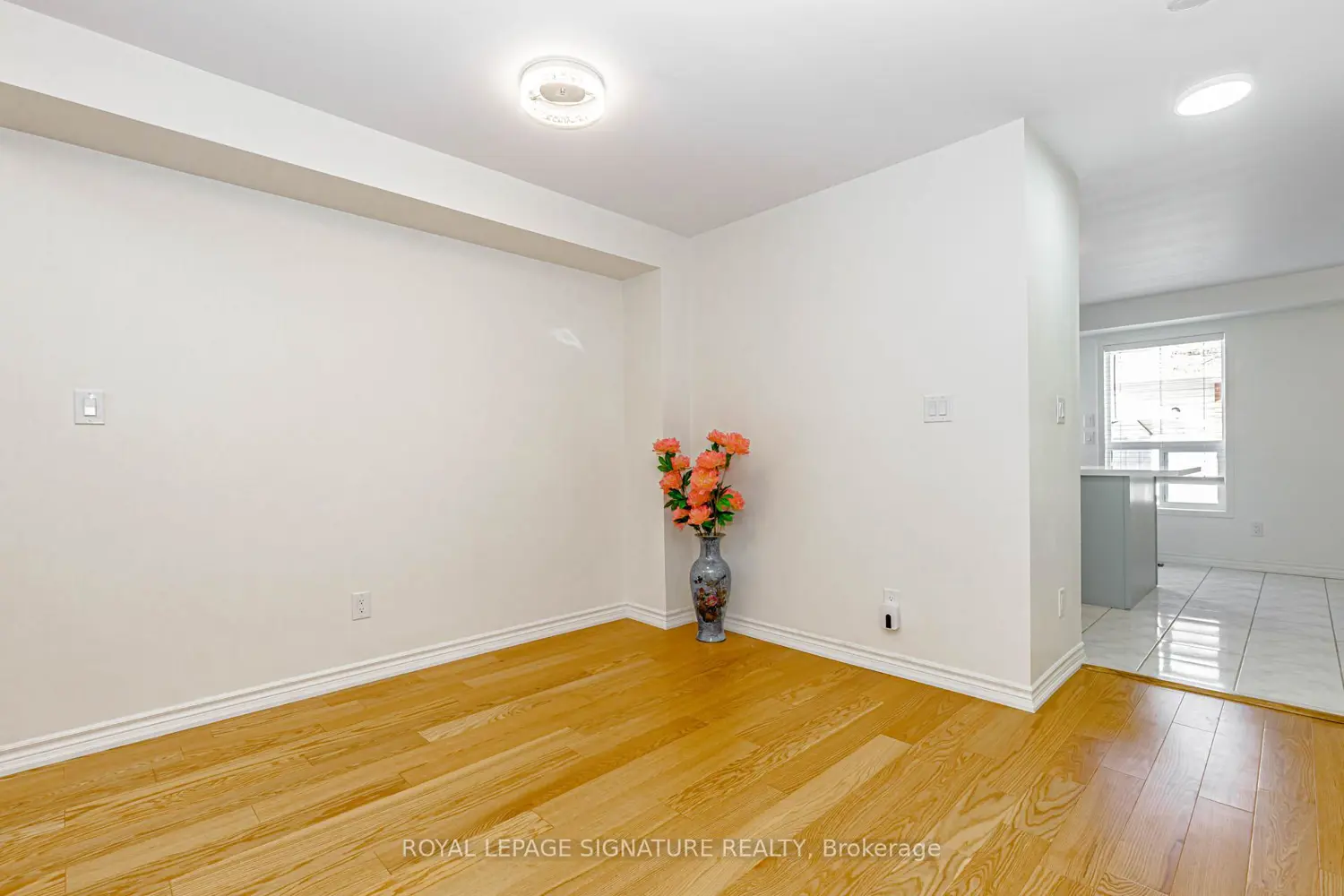 120 Tarragona Boulevard photo 4