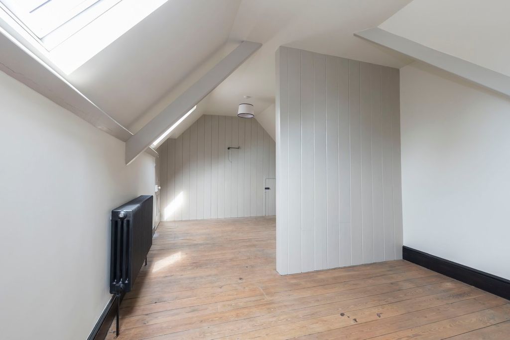 Additional image 25 of 7 bed detached house to rentLondon Road, Cheltenham GL52