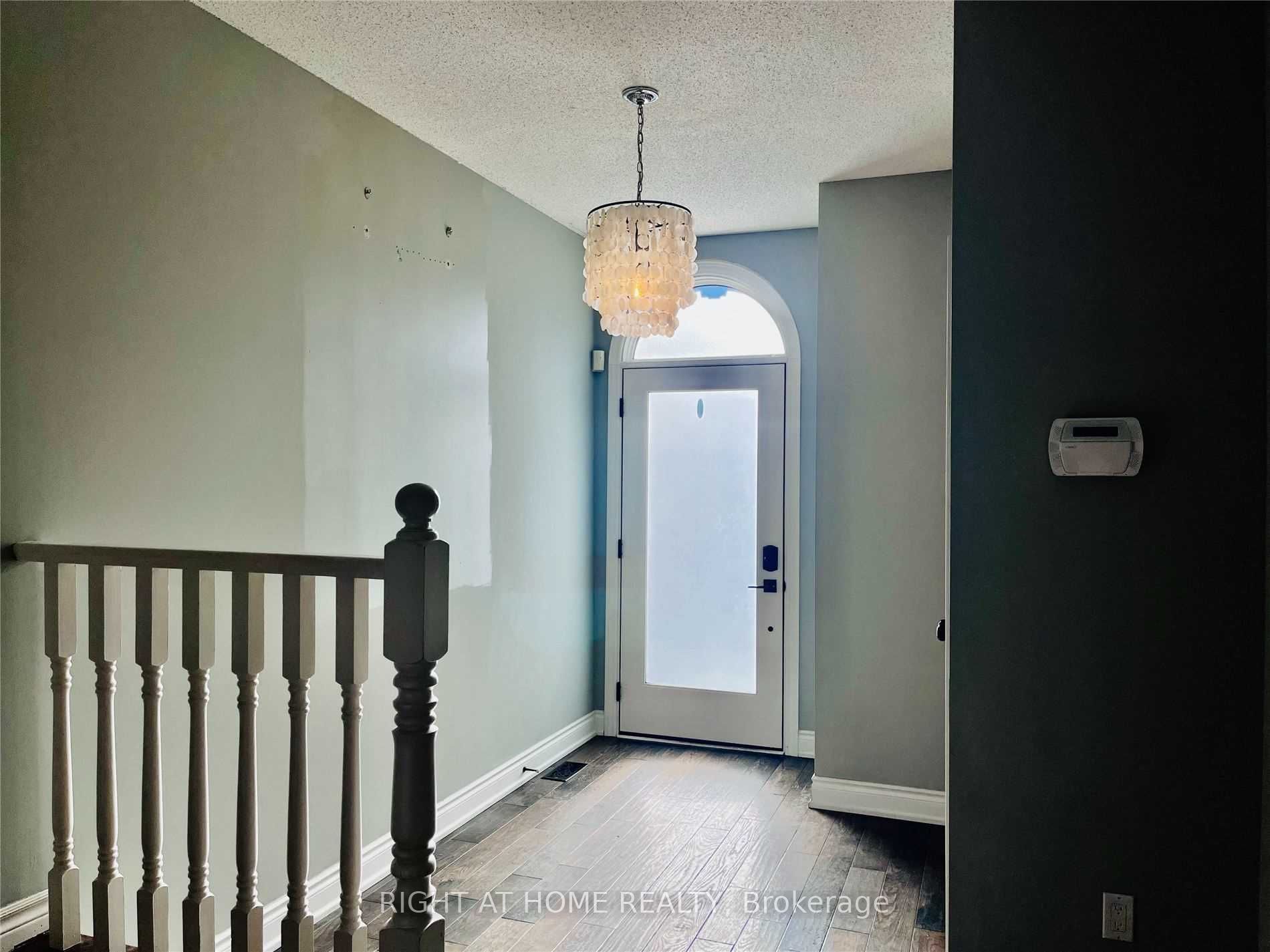 Additional image 2 of 2471 Felhaber Crescent, Oakville, ON, L6H 7R8