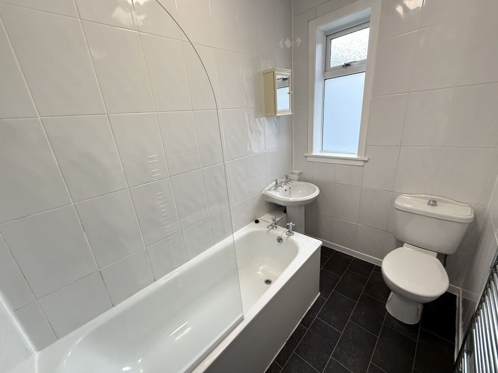 Additional image 16 of 5 bed semi-detached house to rentBroomhouse Street South, Edinburgh EH11