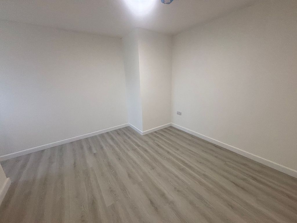 Additional image 6 of 1 bed property to rent9 Nolton Street, Bridgend CF31