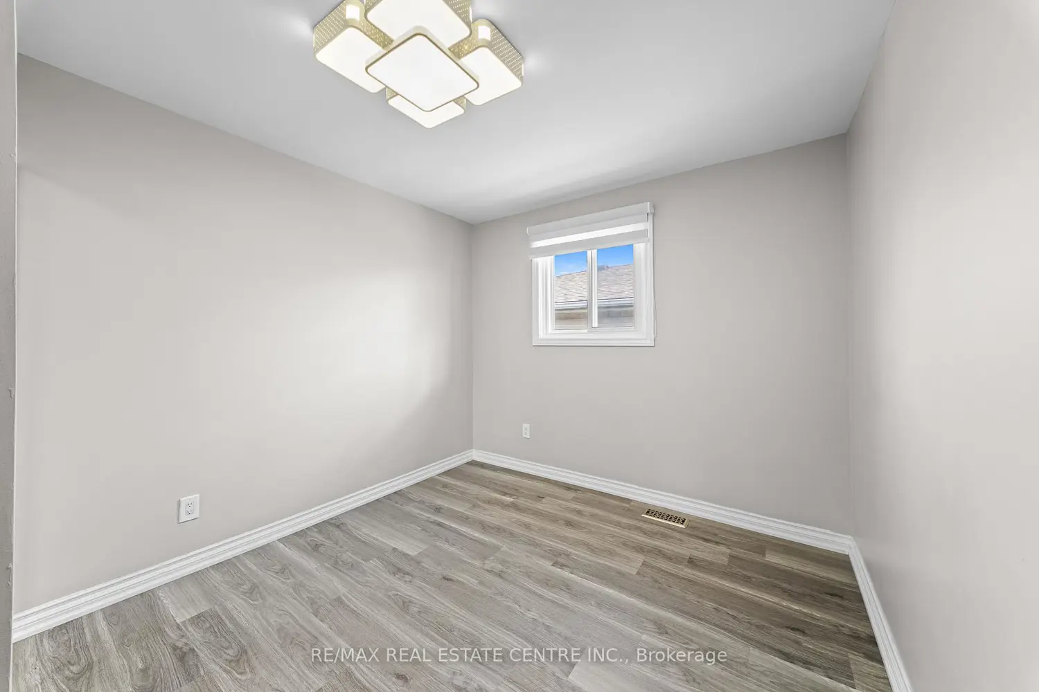 Additional image 13 of 35 Folkestone Avenue