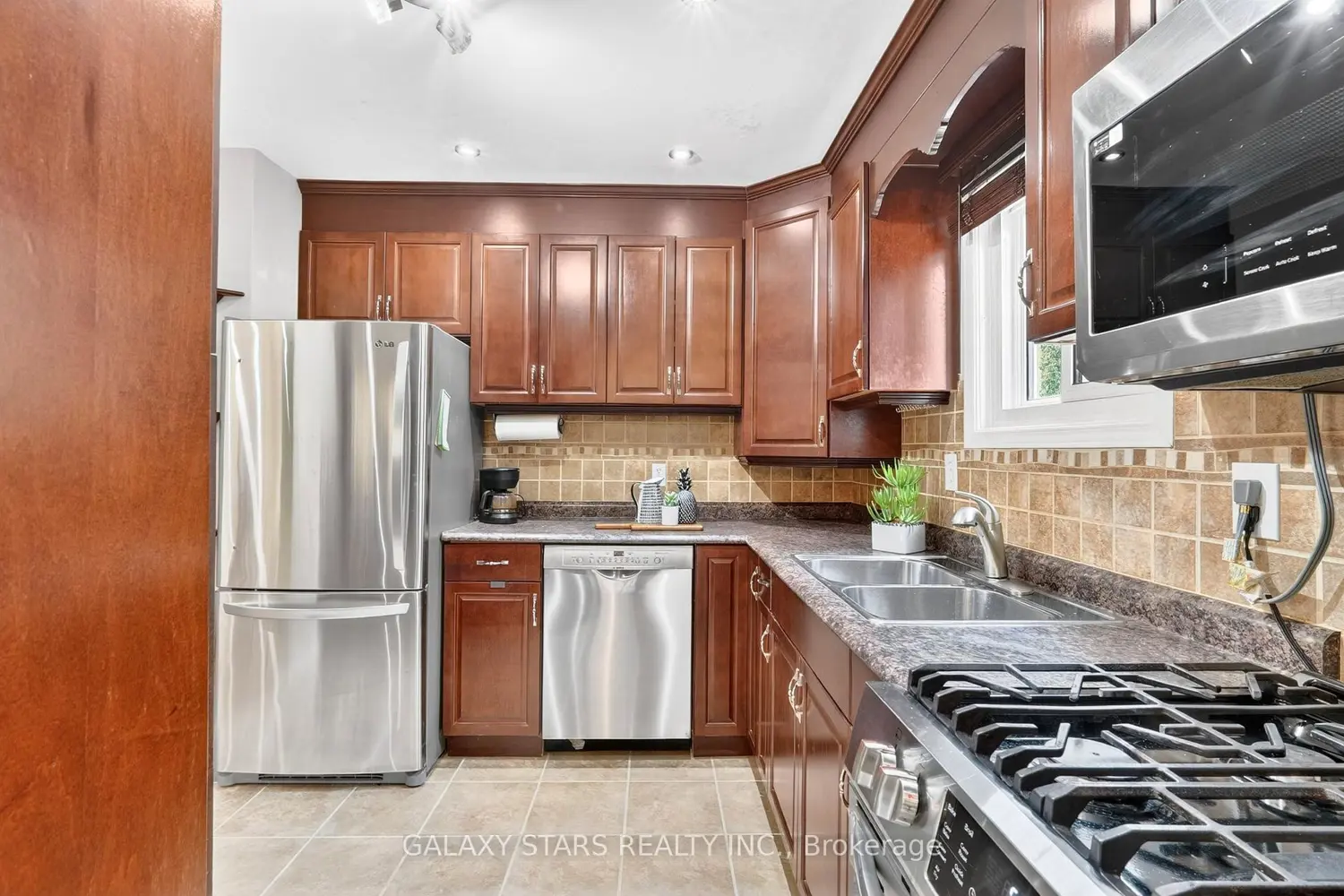 Additional image 5 of 129 Radford Drive