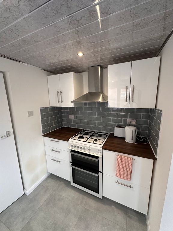 Additional image 6 of 6 bed end terrace house to rent21 Tachbrook Road, Leamington Spa CV31