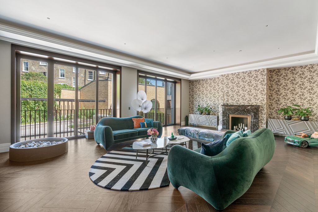 Additional image 4 of 6 bed property for saleWhistler Square, Chelsea Barracks, London SW1W, United Kingdom