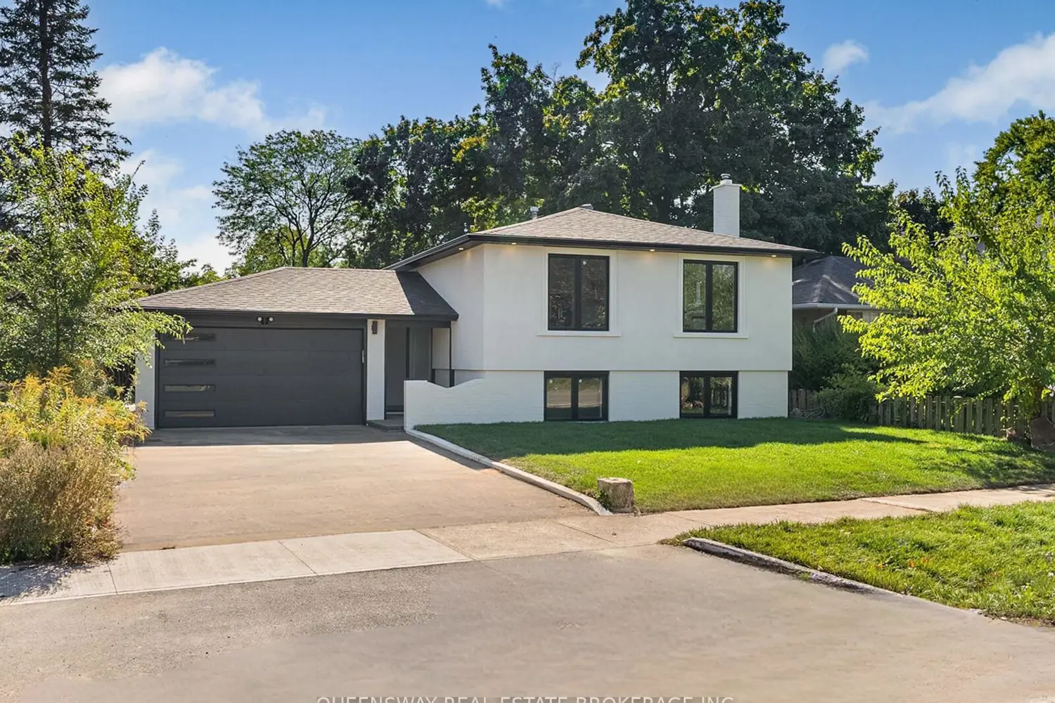 1128 Pinegrove Road