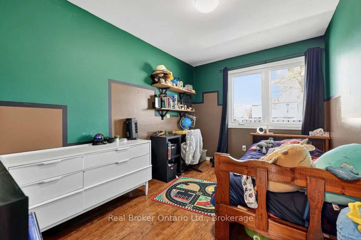 Additional image 8 of 992 Alice Street