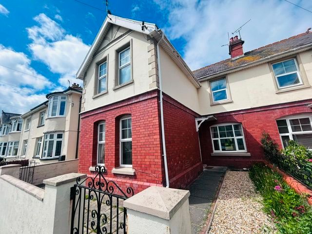 4 bed semi-detached house to rentArlington Road, Porthcawl CF36