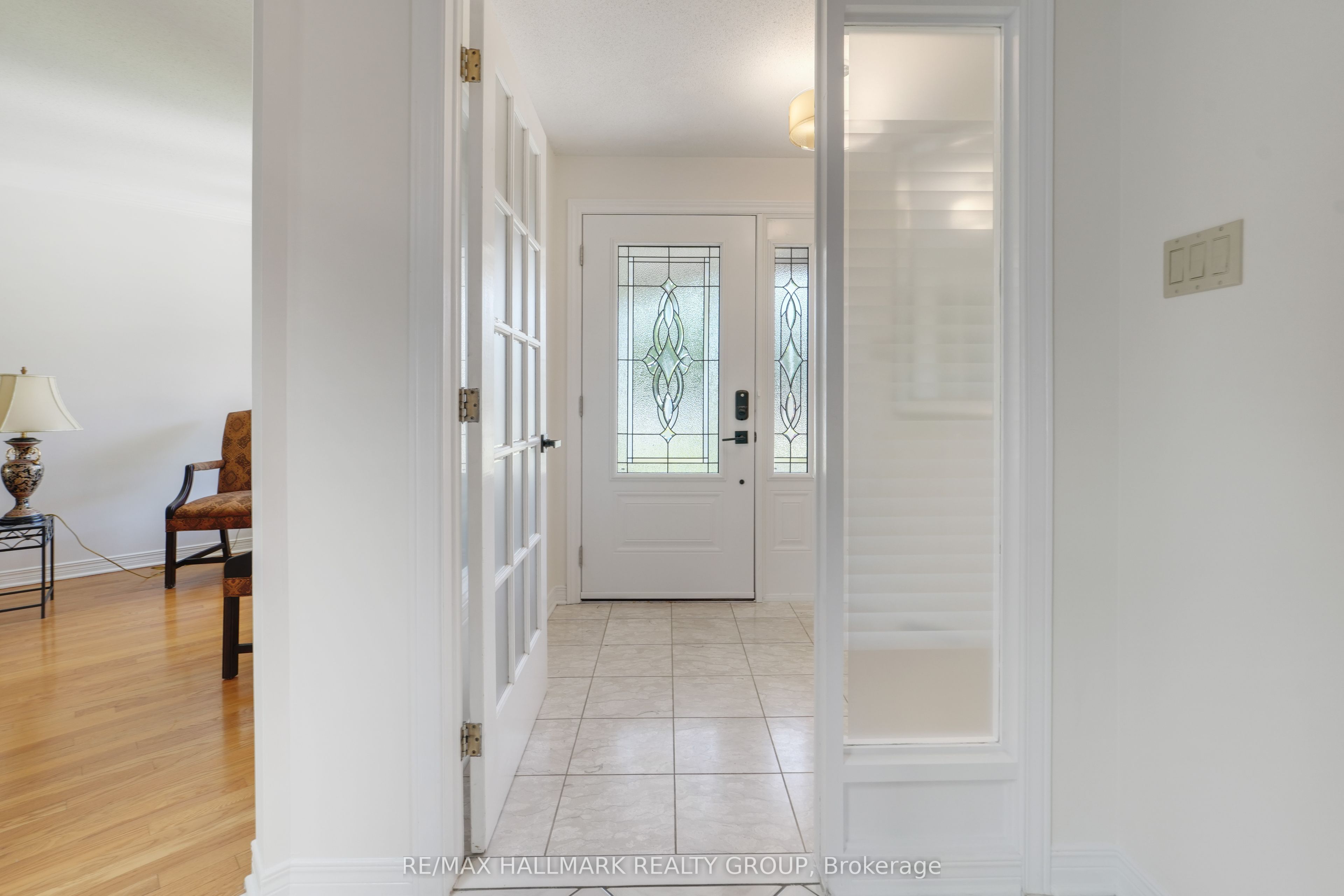 Additional image 4 of 21 Dalecroft Crescent, Ottawa, ON, K2G 5V9