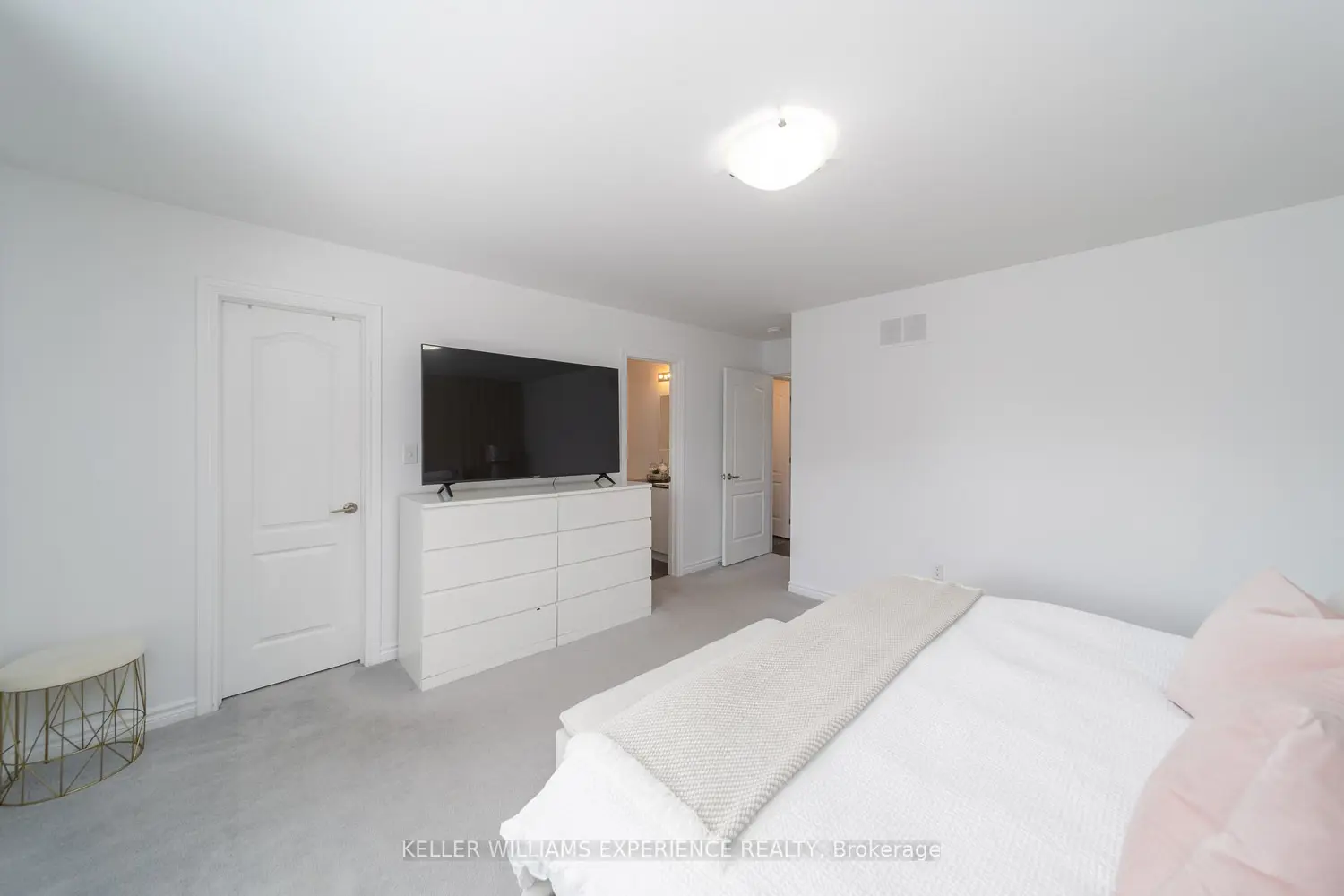 Additional image 12 of 52 Mabern Street