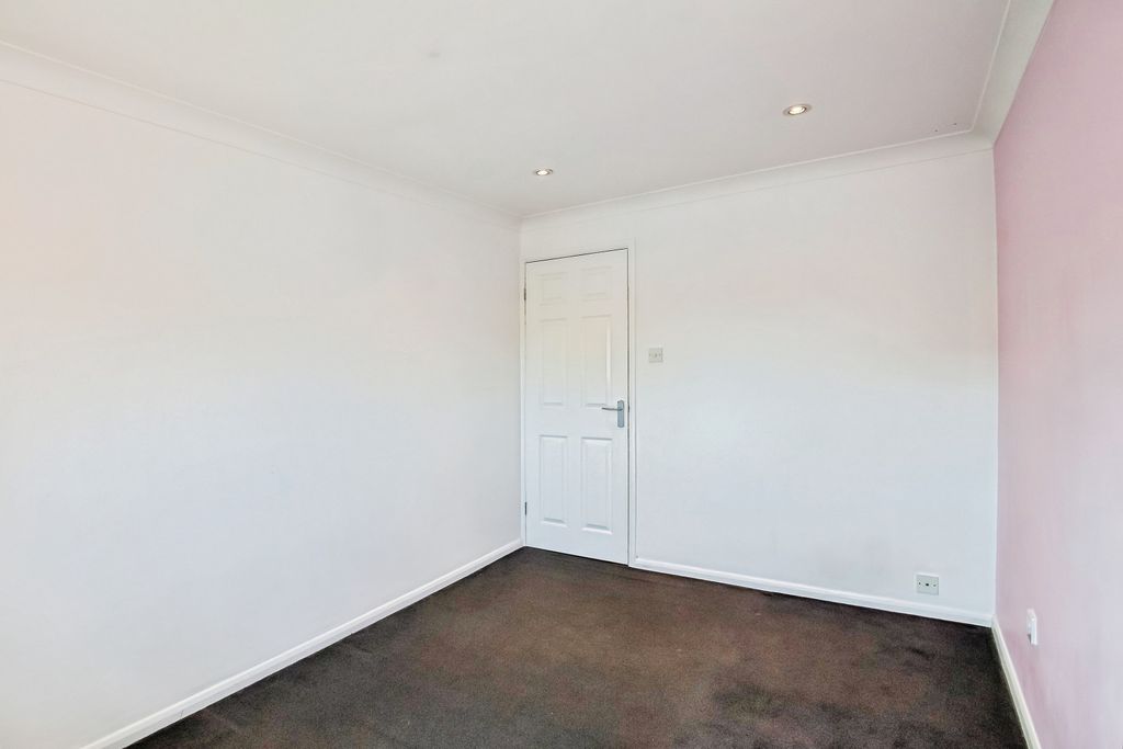 Additional image 8 of 3 bed property to rentSorrel Close, Stamford PE9
