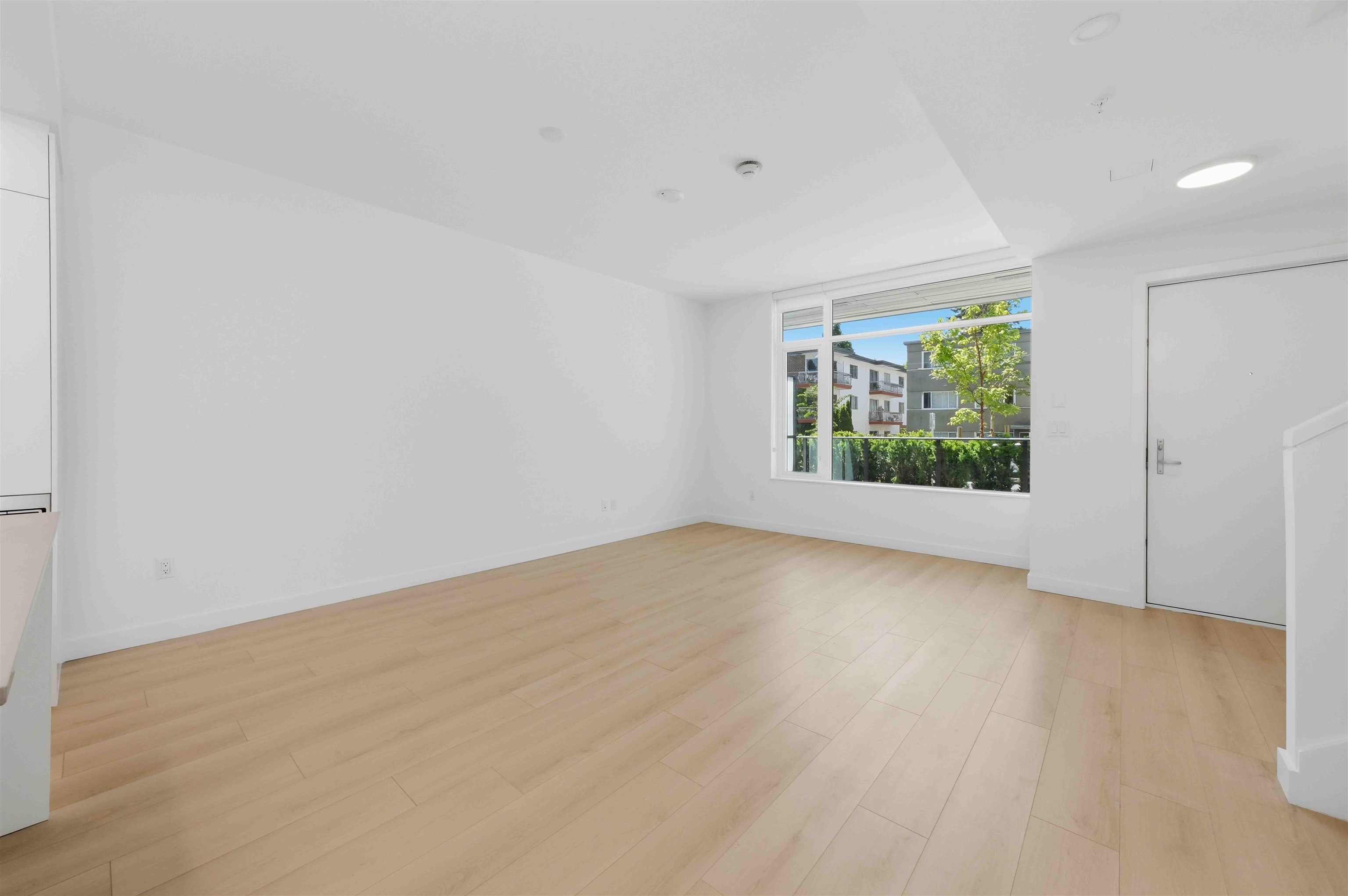 Additional image 5 of 4237 Maywood Street, Burnaby, BC, V5H 0L3