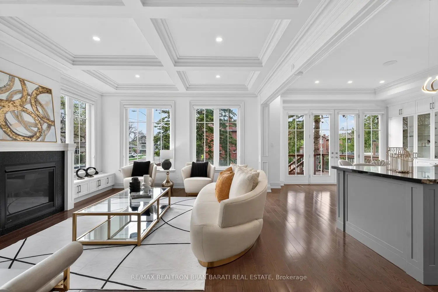 122 Holmes Avenue photo 4