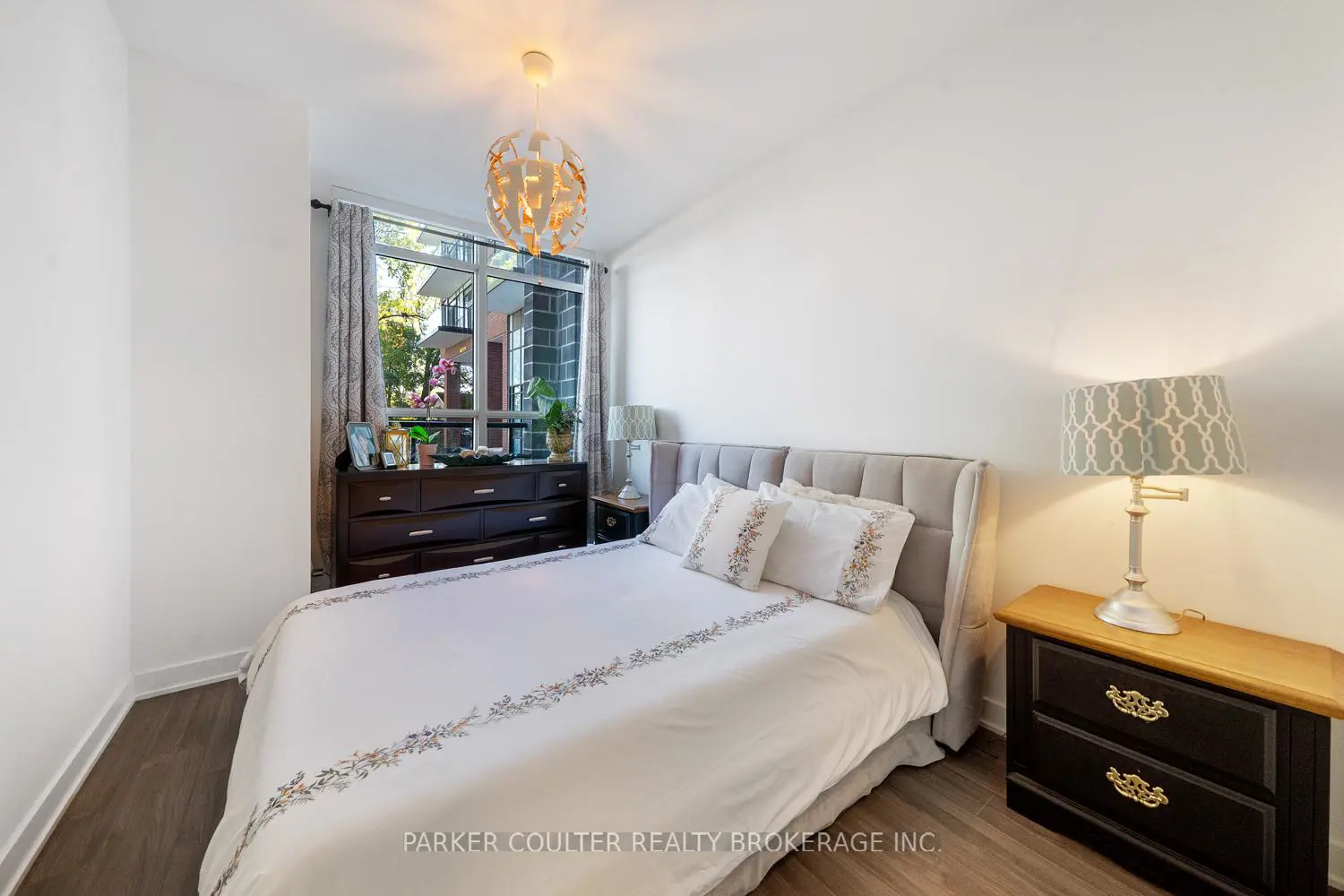 Additional image 10 of 681 Yonge Street 114