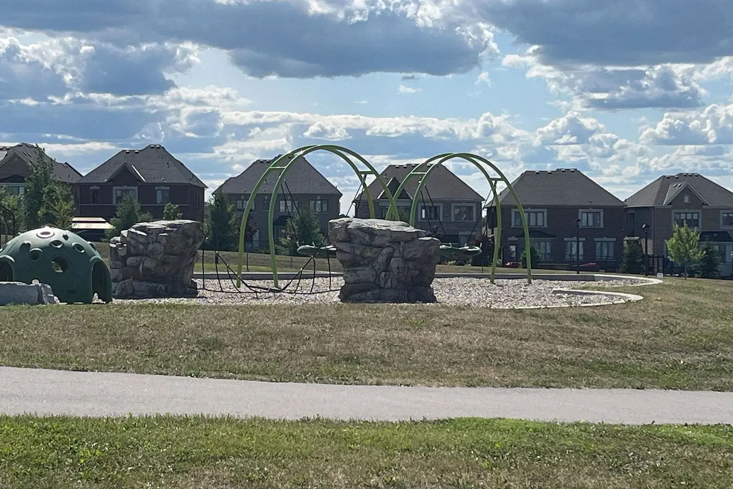 Additional image 9 of 99 Meadow Vista Crescent