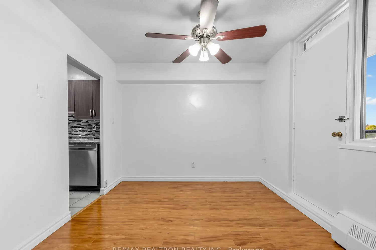 Additional image 8 of 180 Markham Road 501