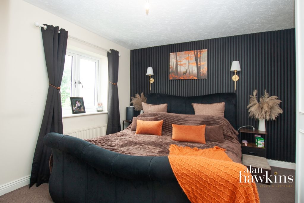 Additional image 10 of 4 bed detached house to rentOtter Way, Royal Wootton Bassett, Wiltshire SN4