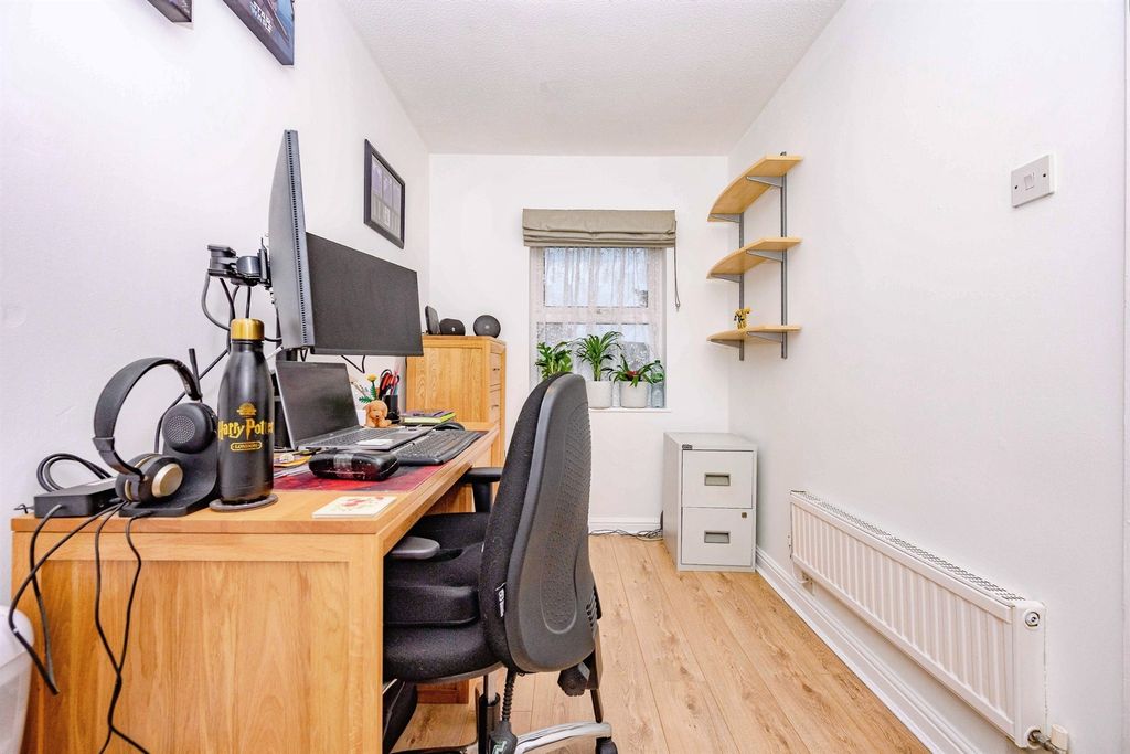 Additional image 10 of 2 bed terraced house for saleMuirfield, Luton LU2