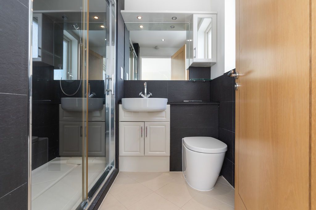 Additional image 21 of 3 bed flat for sale11 Imperial Heights, The Promenade, Port Erin IM9