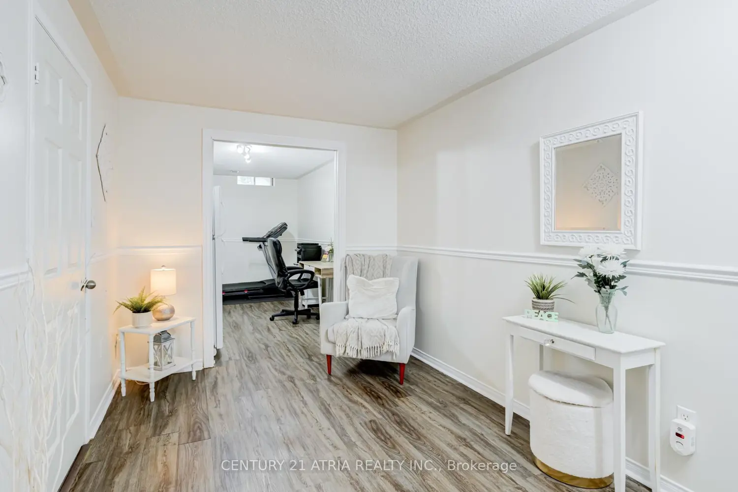Additional image 10 of 1155 Ridgemount Boulevard
