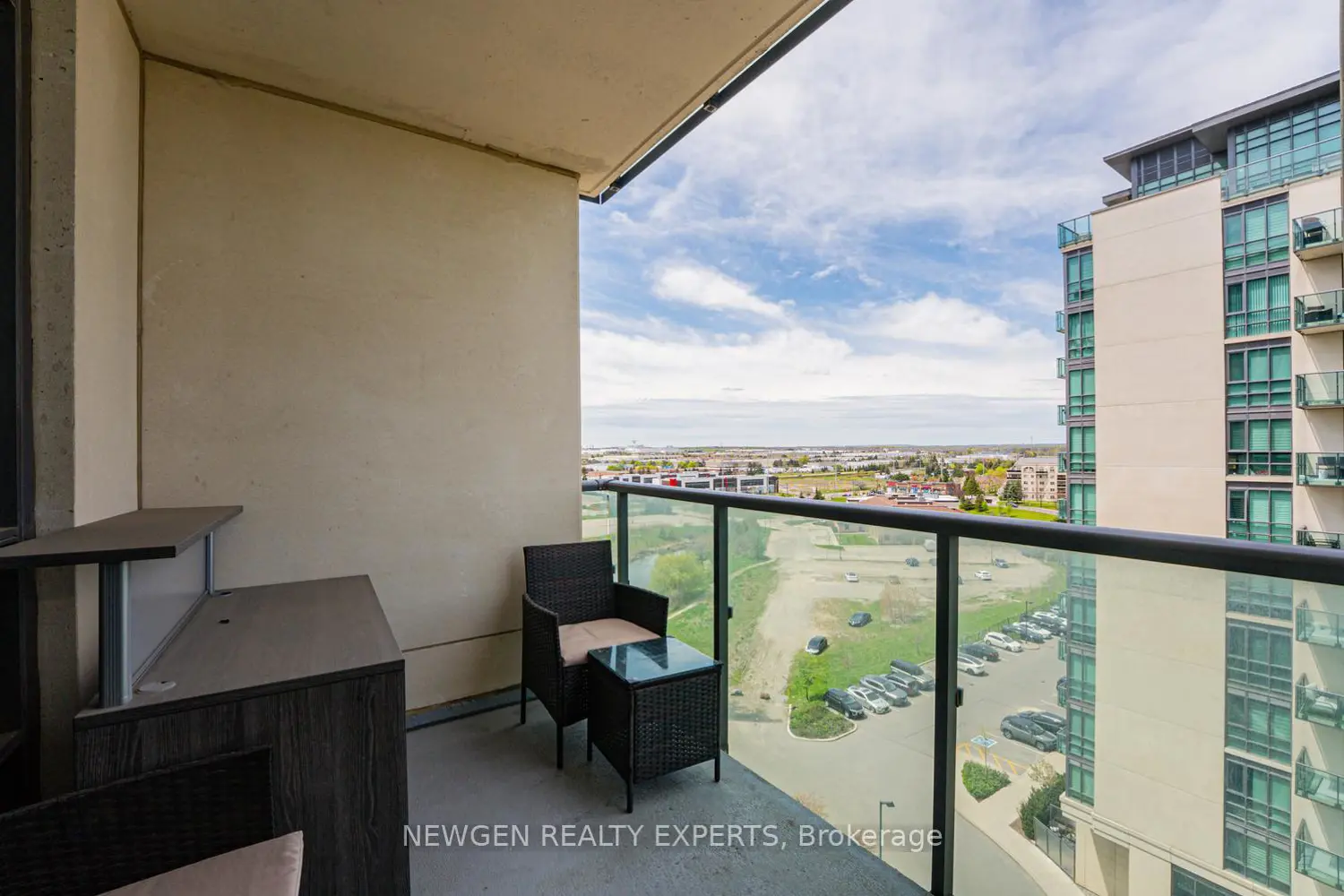 65 Yorkland Boulevard 808