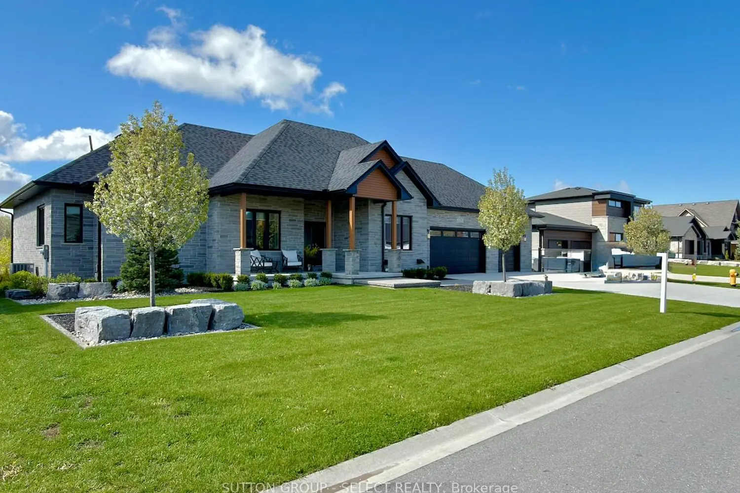 276 Hazelton Lane