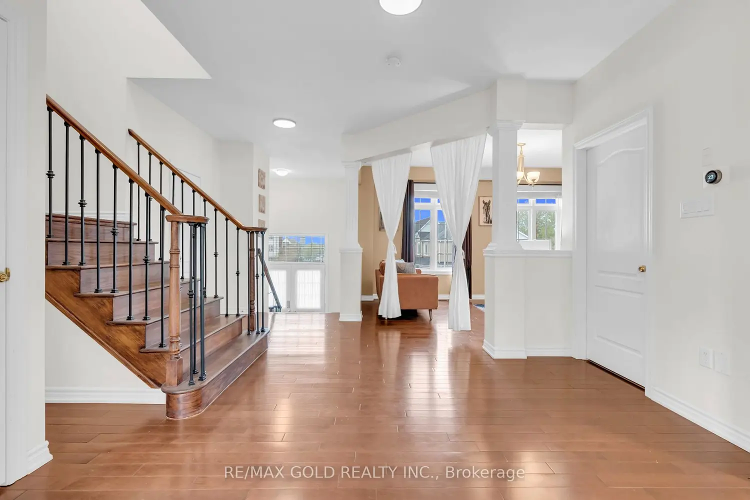 569 Miller Way photo 5
