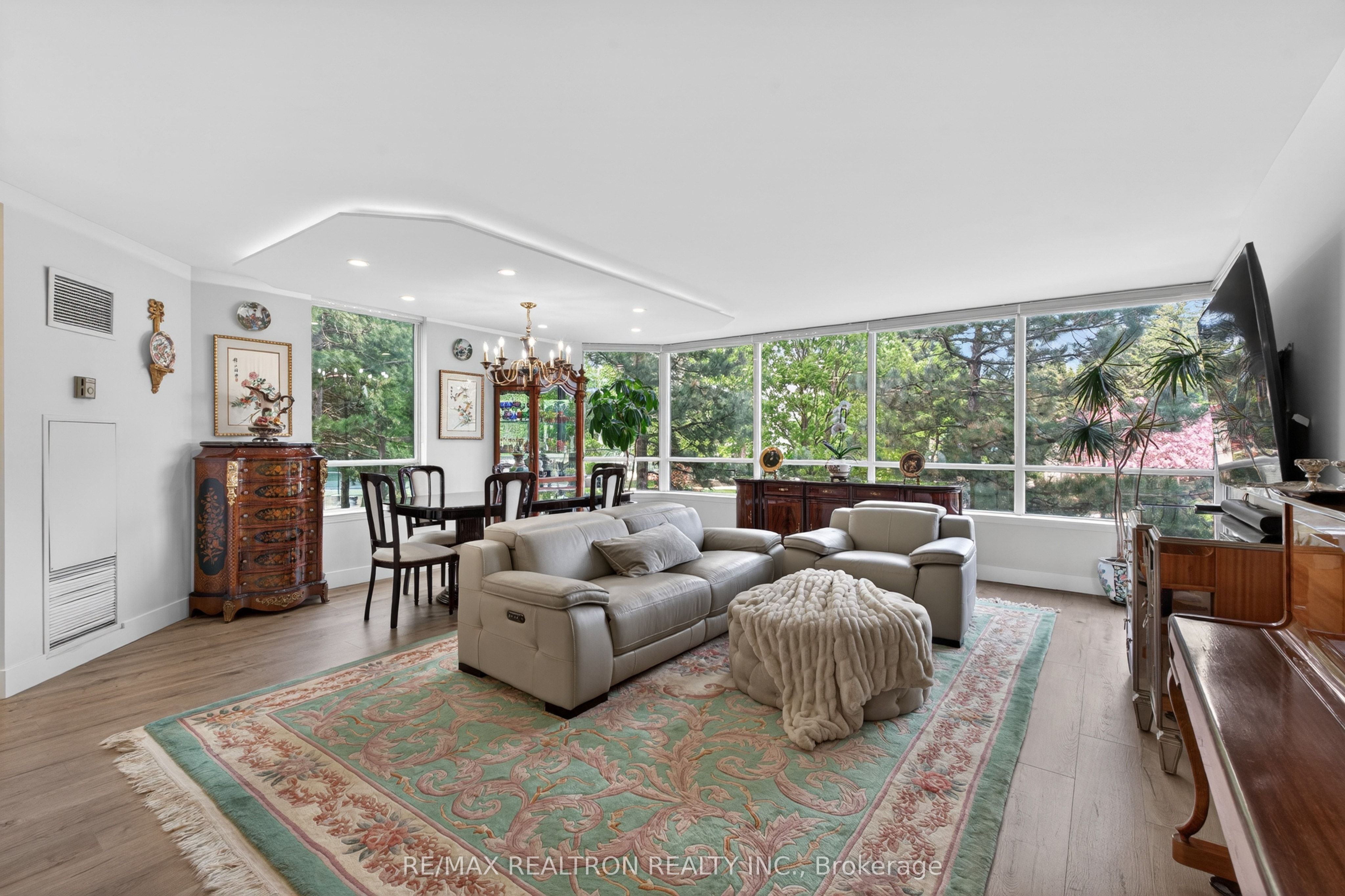 Additional image 2 of 203-110 Promenade Circle, Vaughan, ON, L4J 7W8