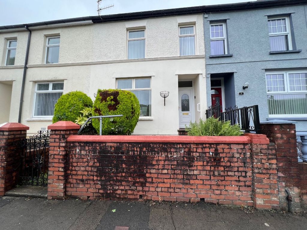2 bed terraced house to rentBrompton Place, Tredegar NP22
