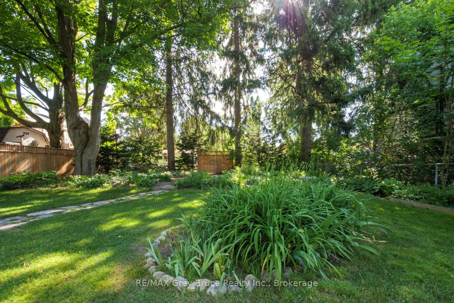 Additional image 15 of 1075 4Th Avenue