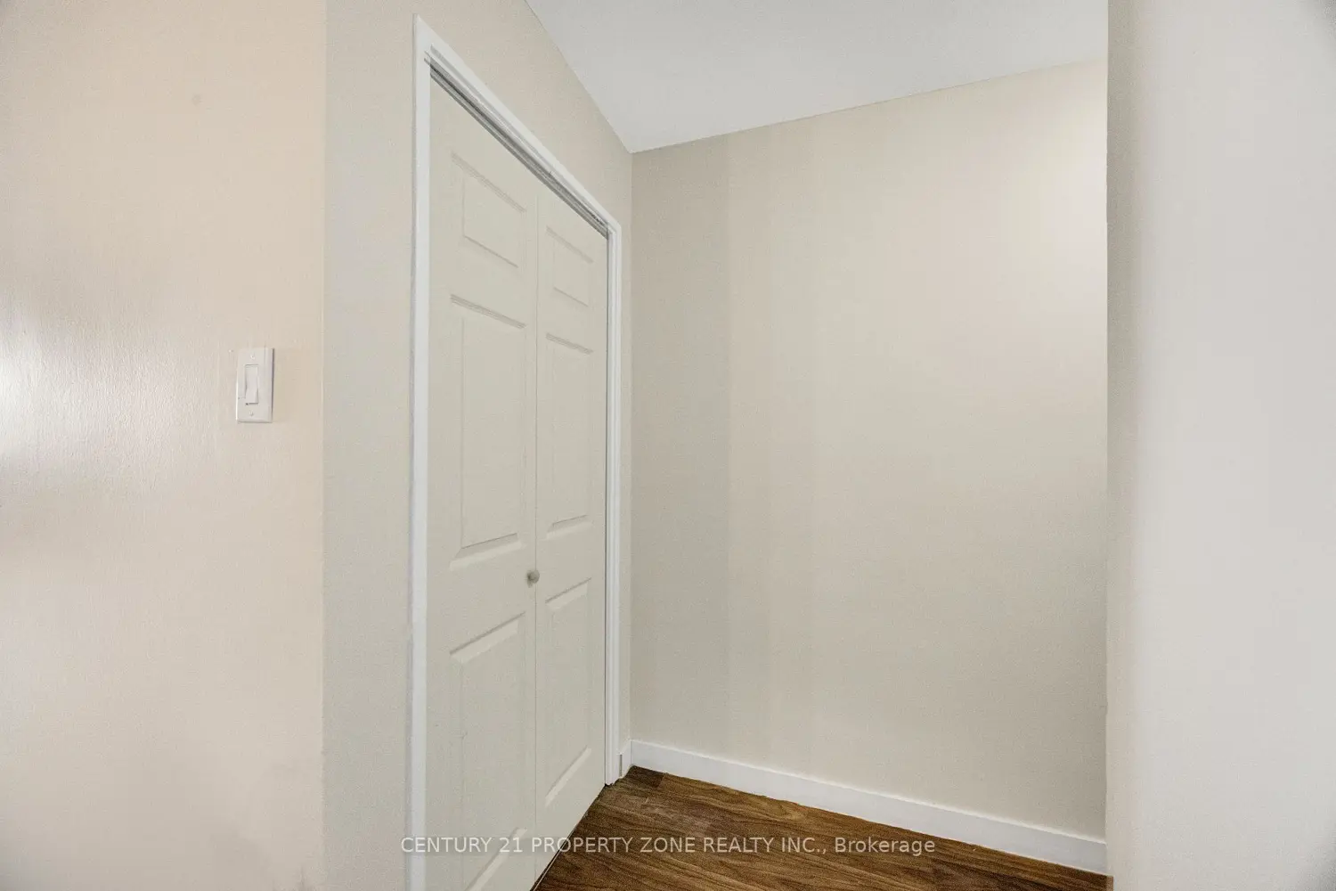 Additional image 4 of 573 Mornington Avenue 907