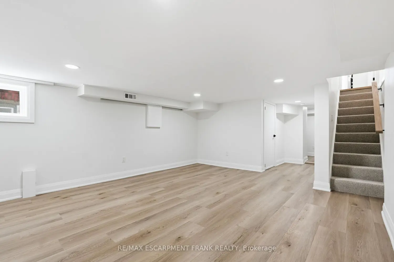 Additional image 16 of 205 Locke Street